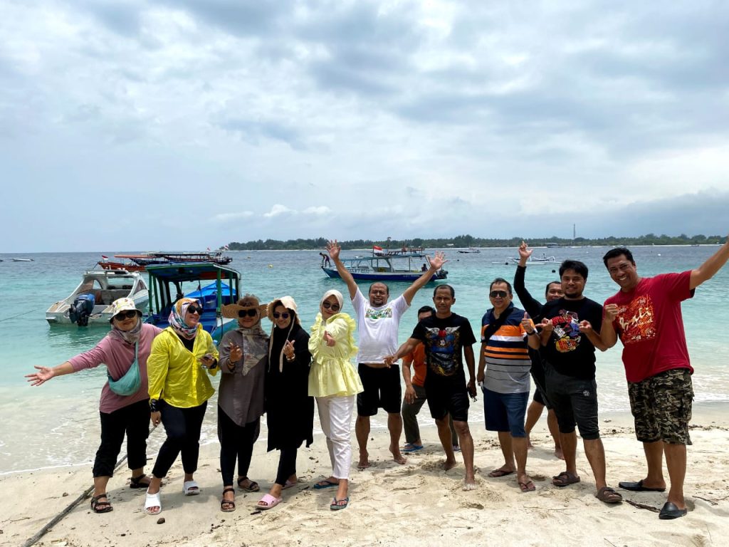 Pantai Lombok, Pesona Alam Yang Memikat