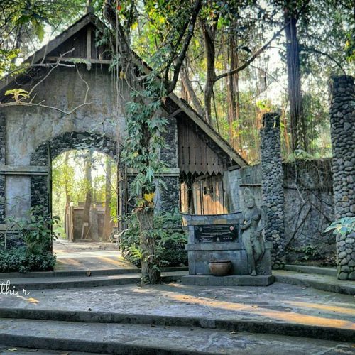Jelajahi Kearifan Lokal dan Keajaiban Candi: Paket Study Tour Yogyakarta