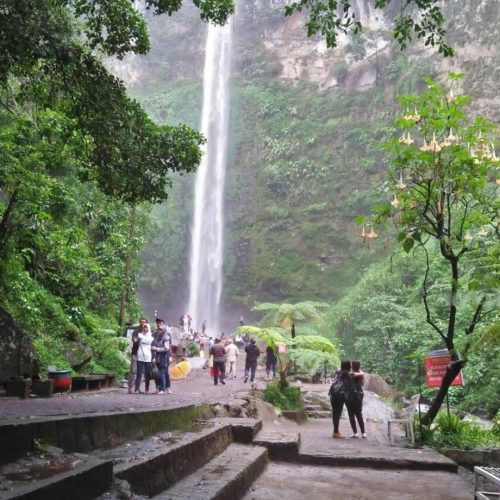 Paket Wisata ke Air Terjun Coban Rondo selama 1 hari (Malang)