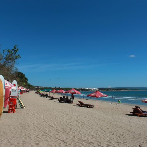 Paket Wisata 1 hari di Pantai Kuta (Bali)
